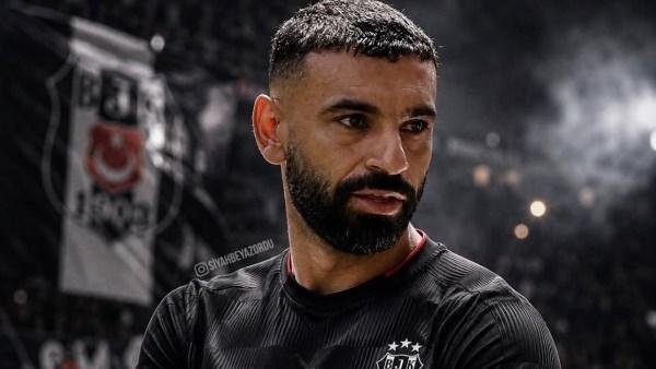 تفاصيل أخيرة تفصل محمد صلاح عن الانتقال إلى بشكتاش