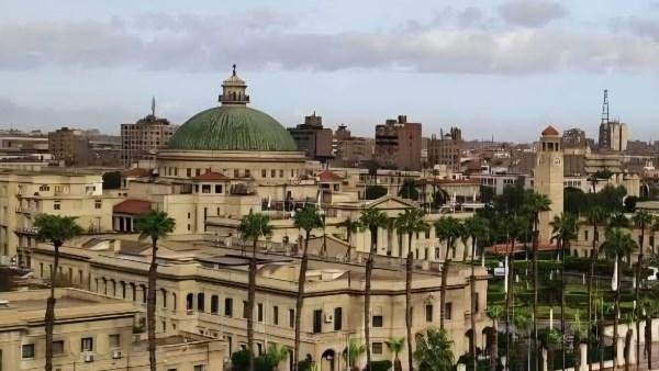 "جامعة القاهرة" توافق على تقديم منح دراسية لأوائل الثانوية العامة.. وتؤكد مواصلة دعم المتفوقين