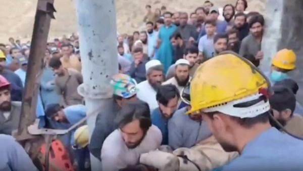 كارثة في باكستان.. مقتل 34 عاملا بعد انفجار منجم للفحم بإقليم بلوشستان