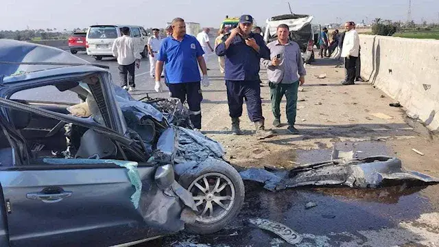 "العربيات تهشمت".. إصابة 9 موظفين بالطيران المدني في تصادم بطريق بنها الحر (صور)