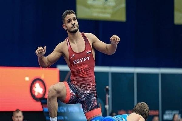 مصطفى حسين يتوج ببرونزية المصارعة الرومانية في دورة ألعاب البحر المتوسط