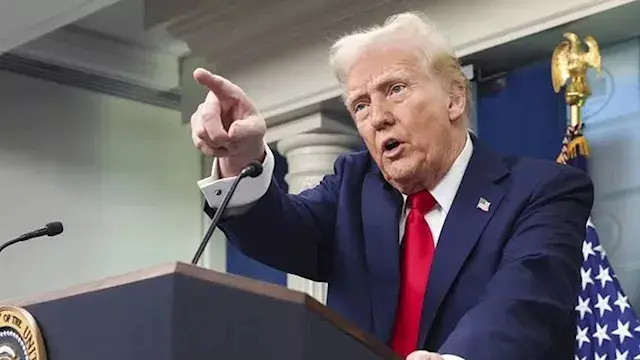 ترامب يبرئ إيران ويحمل ولاية مينيسوتا مسؤولية الهجوم السيبراني