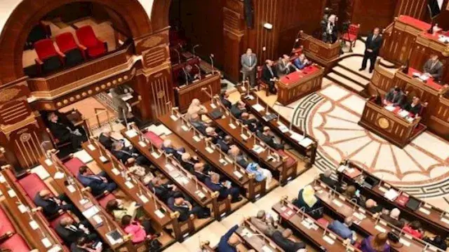 وكيل "تشريعية الشيوخ" يطالب بقانون حاسم لمواجهة الجرائم الإلكترونية
