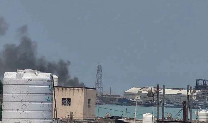 اليمن.. قصف الحوثيين يوقف ميناء المخا وخسائر بـ16 مليون دولار