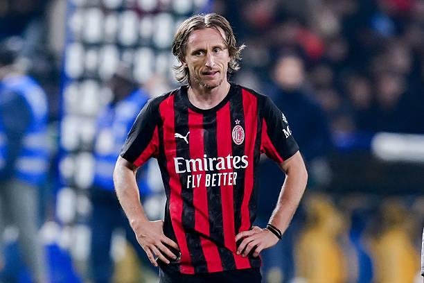 ميلان يجدد عقد لوكا مودريتش موسما واحدا