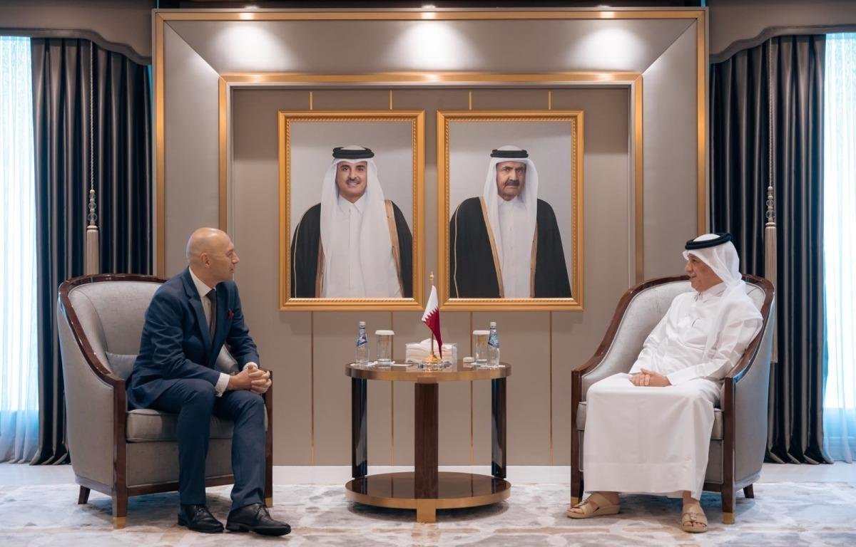 وزير الدولة للشؤون الخارجية يودع سفير التشيك